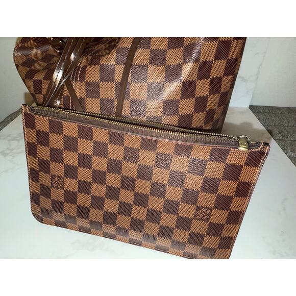 Louis Vuitton Neverfull MM Damier Ebene with Red Interior